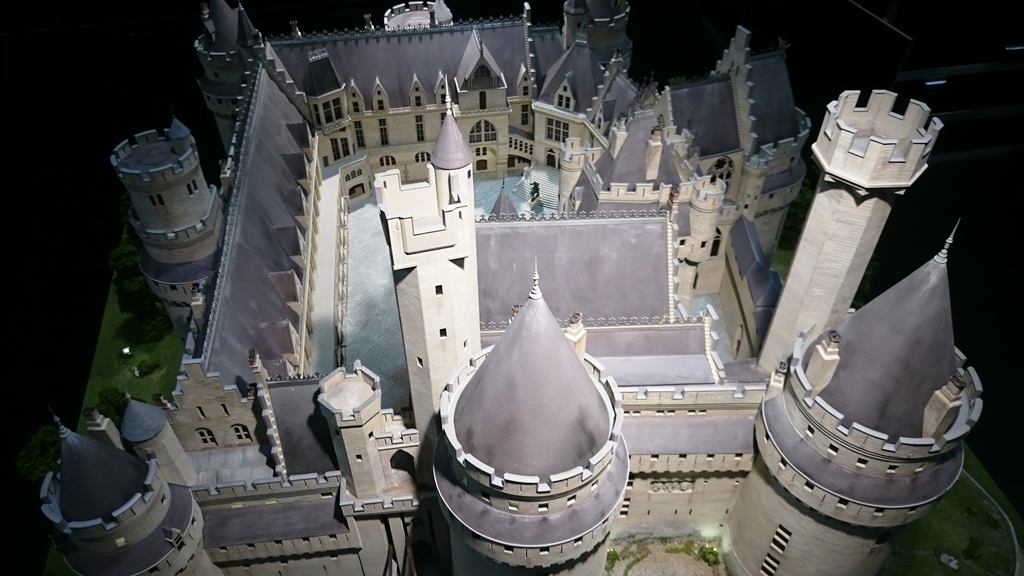 Макет замка Пьерфон (Франция) для европейского музея Фото 7