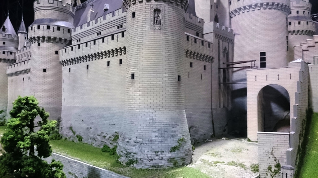 Макет замка Пьерфон (Франция) для европейского музея Фото 8