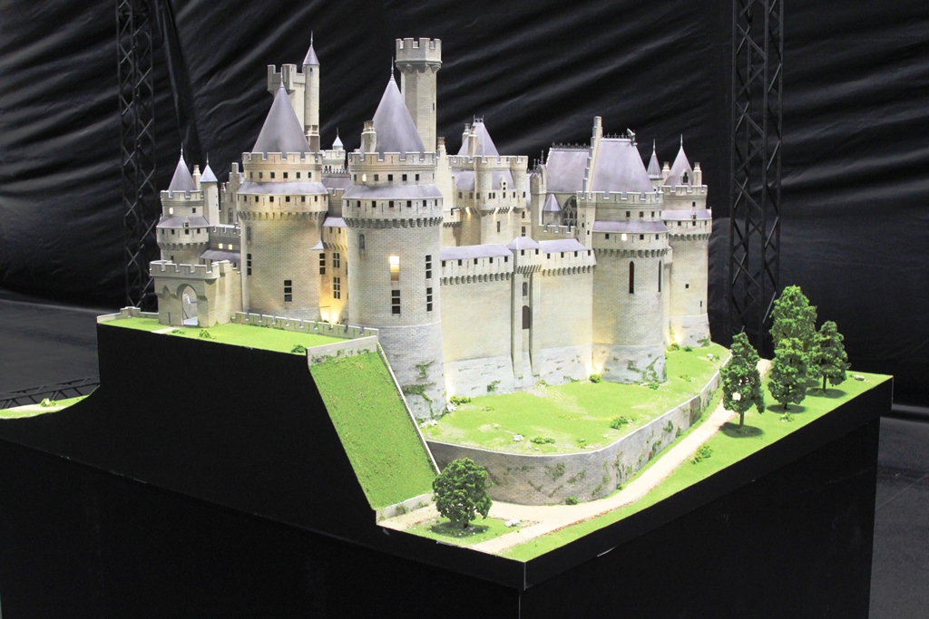 Макет замка Пьерфон (Франция) для европейского музея Фото 10